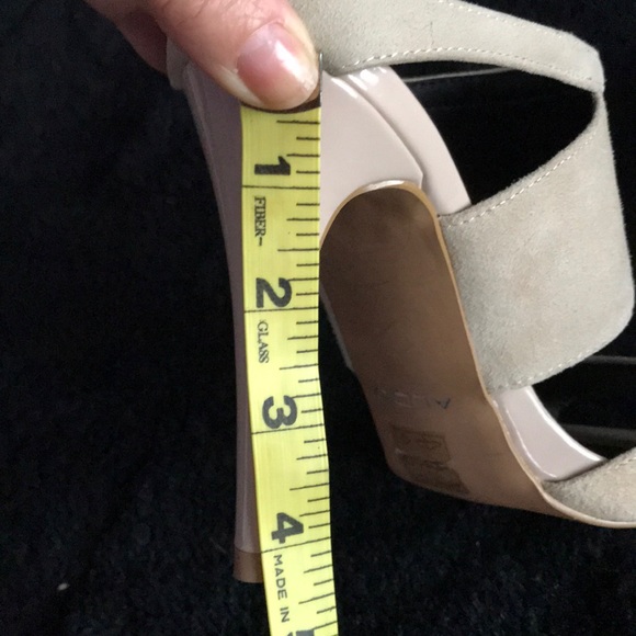 Aldo heels. Beige suede - Picture 7 of 8